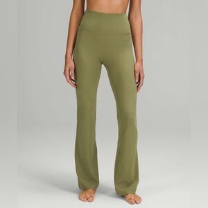 Lululemon Groove Super-High-Rise Flared Pant Nulu